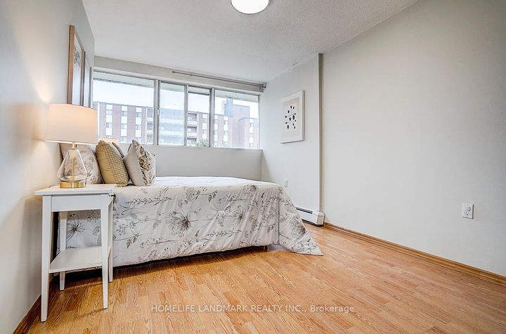Photo 30 at 65 - 1624 Bloor Street, Applewood, Mississauga