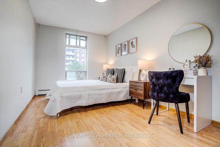 Photo 33 at 65 - 1624 Bloor Street, Applewood, Mississauga