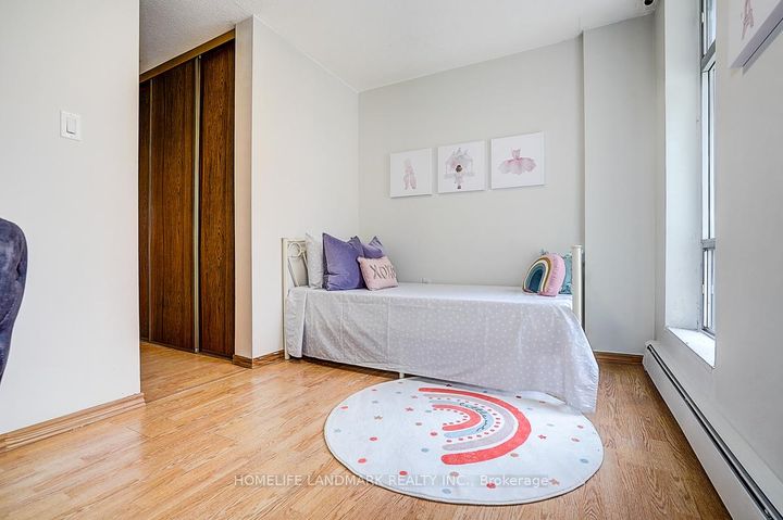 Photo 41 at 65 - 1624 Bloor Street, Applewood, Mississauga