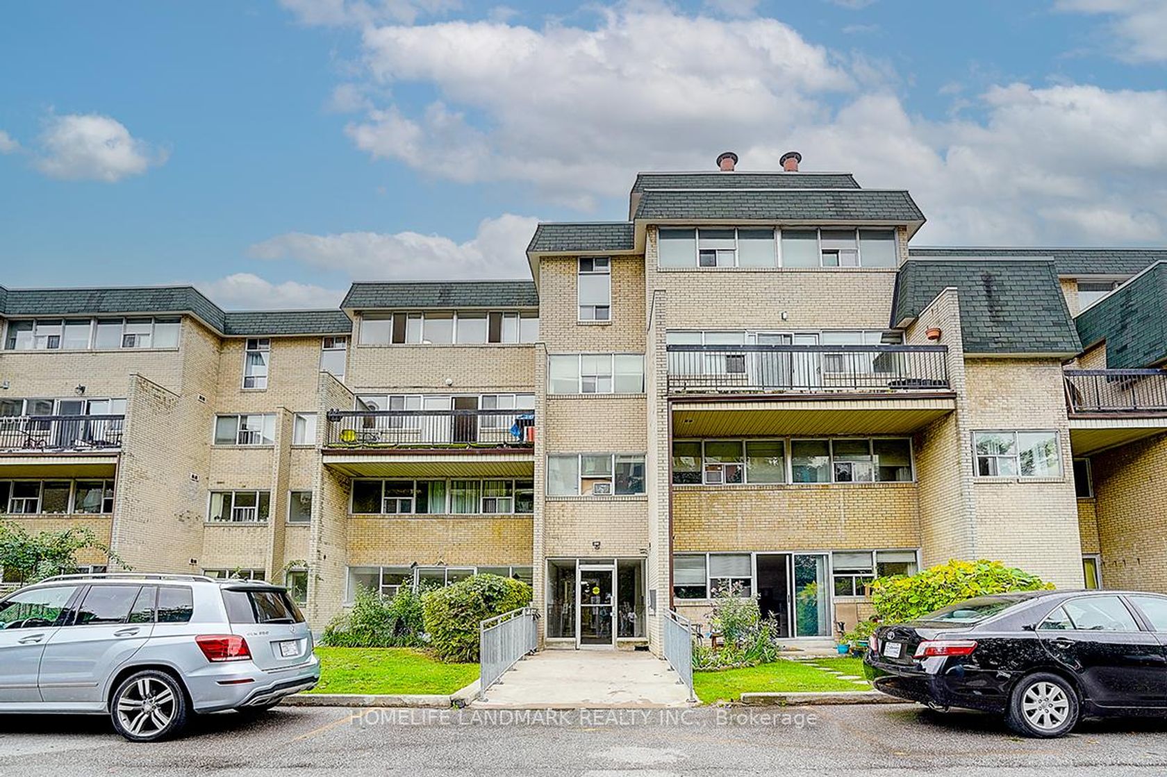65 - 1624 Bloor Street, Applewood, Mississauga 2