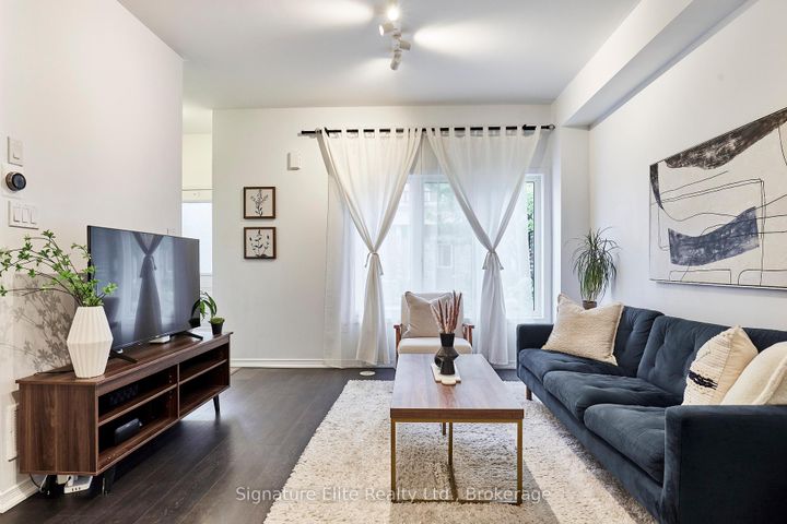 Photo 10 at 37 - 31 Coneflower Crescent, Branson, Toronto