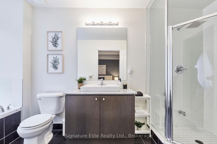 Photo 15 at 37 - 31 Coneflower Crescent, Branson, Toronto