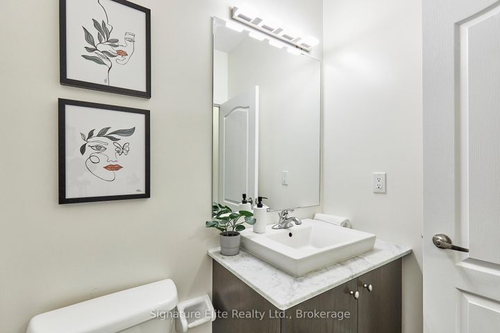 Photo 22 at 37 - 31 Coneflower Crescent, Branson, Toronto