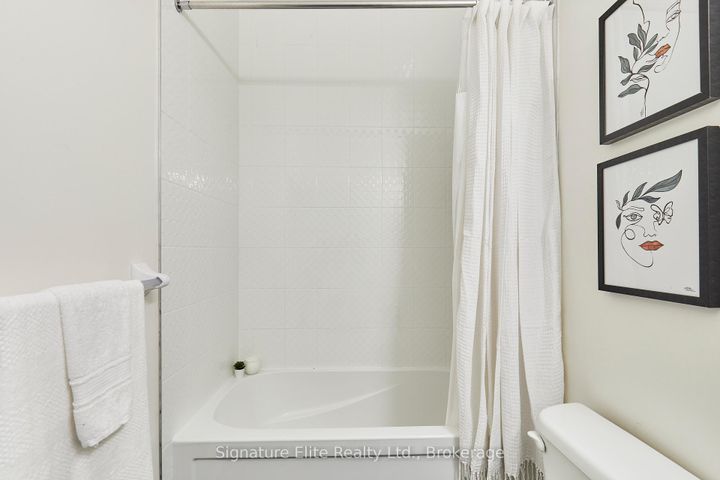 Photo 23 at 37 - 31 Coneflower Crescent, Branson, Toronto