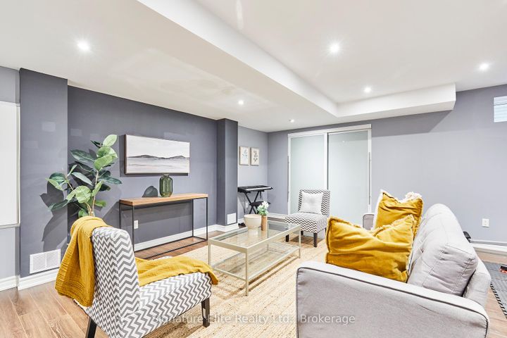 Photo 26 at 37 - 31 Coneflower Crescent, Branson, Toronto