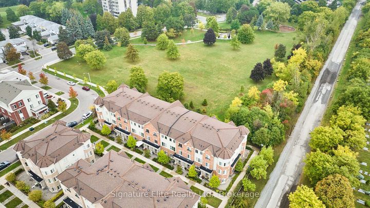 Photo 33 at 37 - 31 Coneflower Crescent, Branson, Toronto