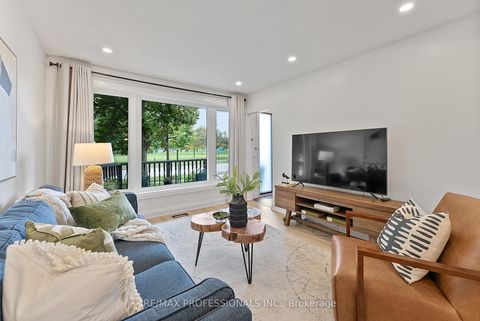 Photo 8 at 18 Lavington Drive, Richview, Toronto
