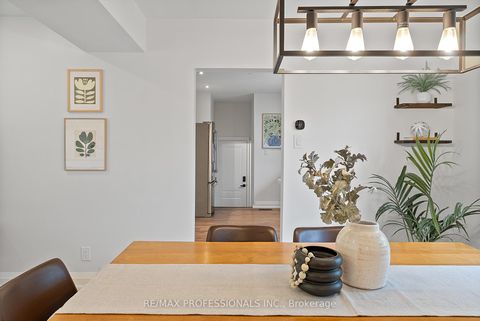 Photo 14 at 18 Lavington Drive, Richview, Toronto