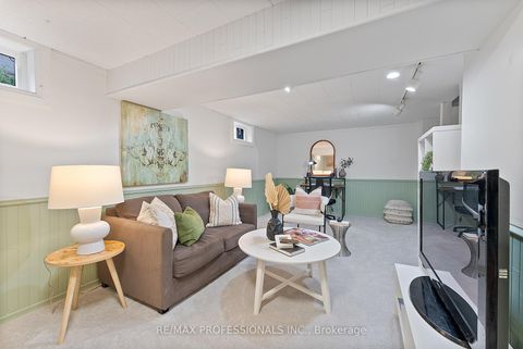 Photo 40 at 18 Lavington Drive, Richview, Toronto
