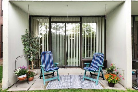 Photo 13 at 104 - 20 Fashion Rose Way, Willowdale East, Toronto