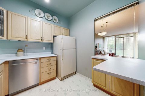 Photo 17 at 104 - 20 Fashion Rose Way, Willowdale East, Toronto
