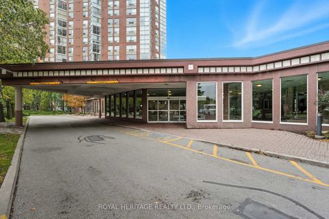 Photo 1 at 1208 - 5 Concorde Place, Don Mills, Toronto