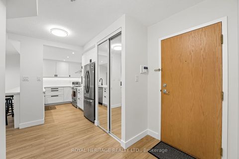 Photo 7 at 1208 - 5 Concorde Place, Don Mills, Toronto