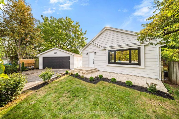 Photo 0 at 133 Inglewood Drive, CO Central, Oakville