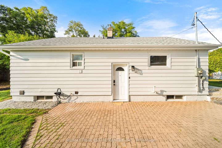 Photo 4 at 133 Inglewood Drive, CO Central, Oakville