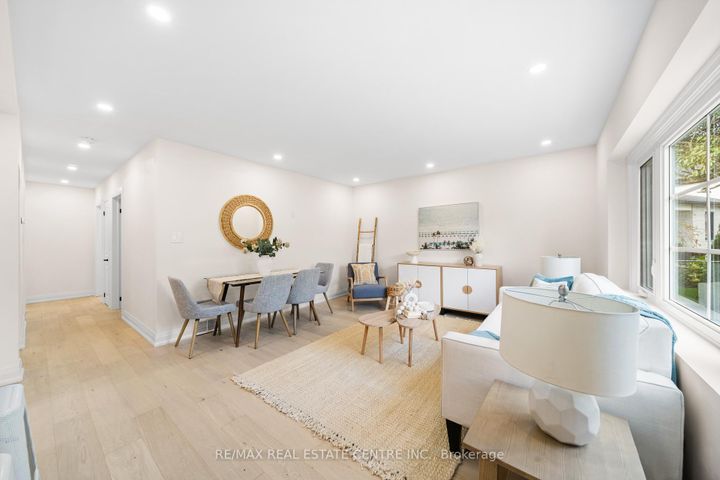 Photo 7 at 133 Inglewood Drive, CO Central, Oakville