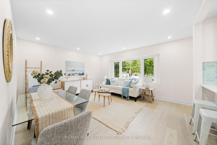 Photo 9 at 133 Inglewood Drive, CO Central, Oakville