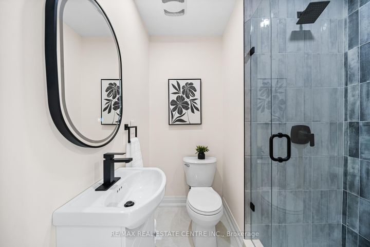 Photo 24 at 133 Inglewood Drive, CO Central, Oakville