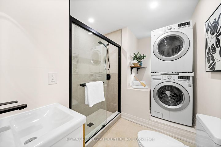 Photo 28 at 133 Inglewood Drive, CO Central, Oakville
