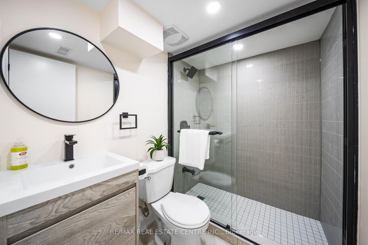 Photo 38 at 133 Inglewood Drive, CO Central, Oakville