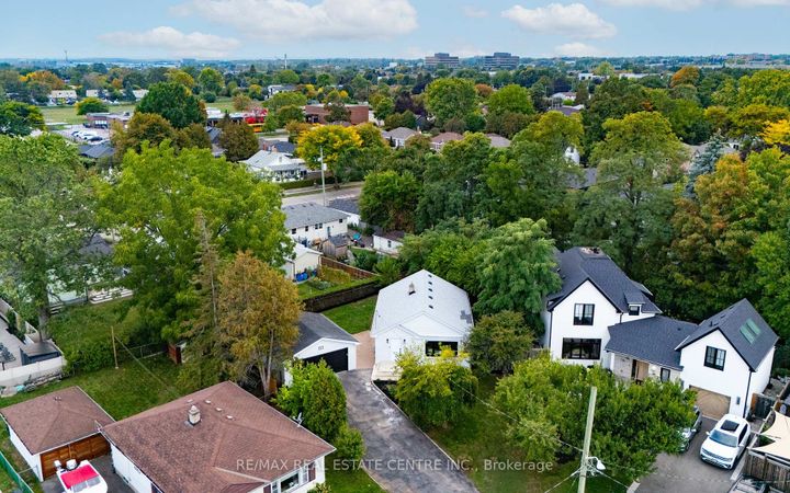 Photo 46 at 133 Inglewood Drive, CO Central, Oakville