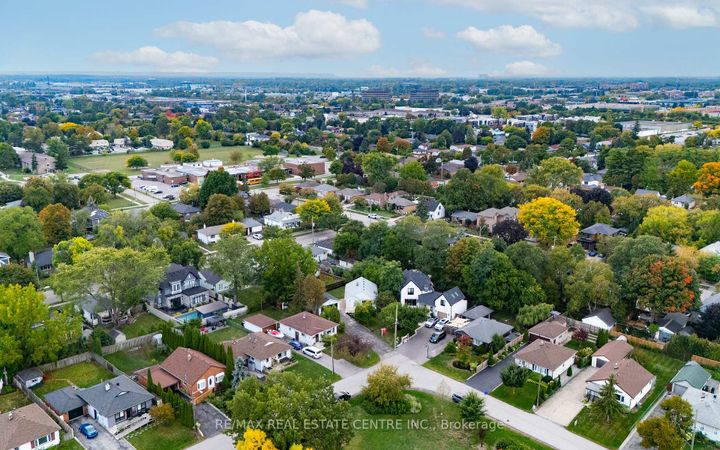 Photo 48 at 133 Inglewood Drive, CO Central, Oakville