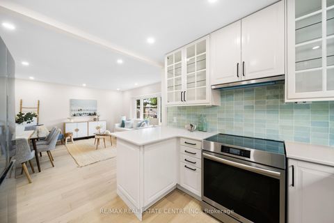 Photo 20 at 133 Inglewood Drive, CO Central, Oakville