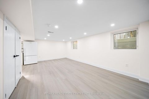 Photo 36 at 133 Inglewood Drive, CO Central, Oakville