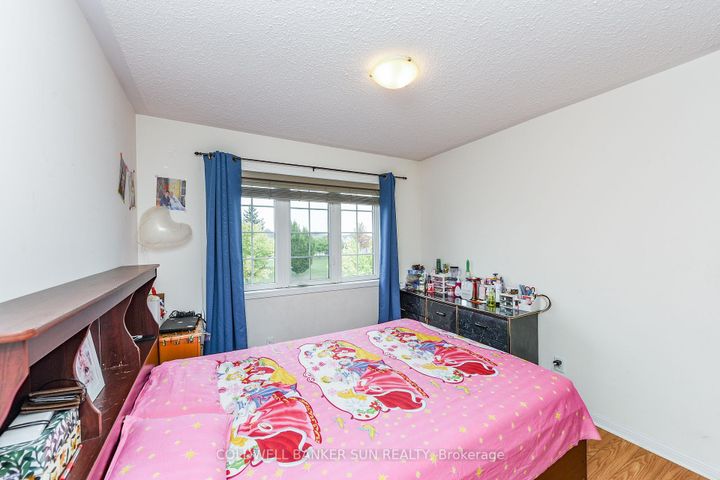 Photo 20 at 34 Benmore Crescent, Vales of Castlemore, Brampton