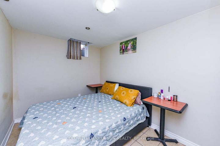 Photo 35 at 34 Benmore Crescent, Vales of Castlemore, Brampton