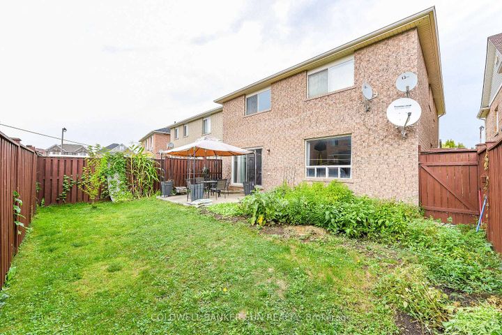 Photo 43 at 34 Benmore Crescent, Vales of Castlemore, Brampton