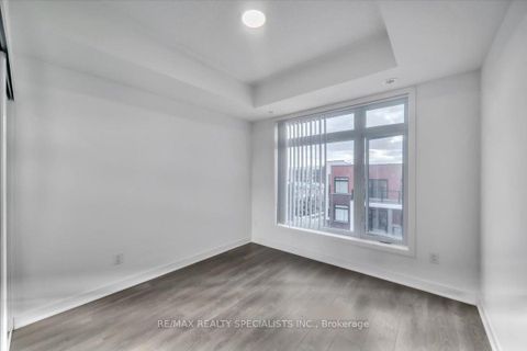 Photo 17 at 404 - 120 Canon Jackson Drive, Amesbury, Toronto