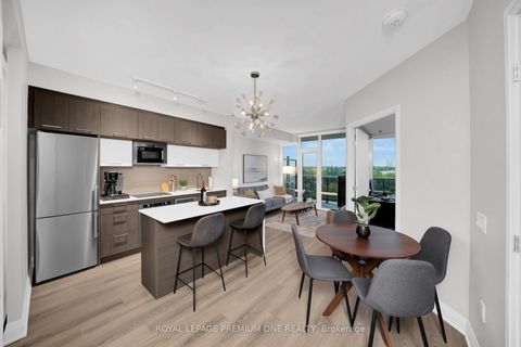 Photo 7 at 623 - 4800 Highway 7 Road, East Woodbridge, Vaughan