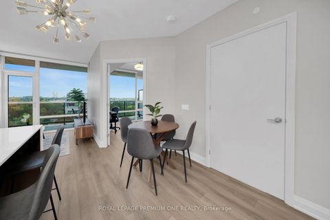 Photo 8 at 623 - 4800 Highway 7 Road, East Woodbridge, Vaughan