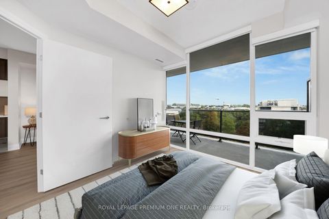 Photo 10 at 623 - 4800 Highway 7 Road, East Woodbridge, Vaughan