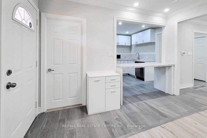 Photo 6 at 24 East 22nd Street, Eastmount, Hamilton