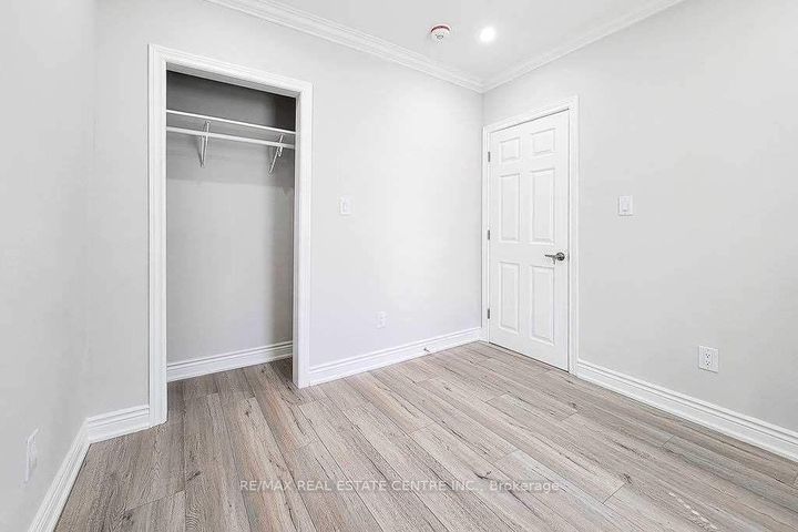 Photo 8 at 24 East 22nd Street, Eastmount, Hamilton