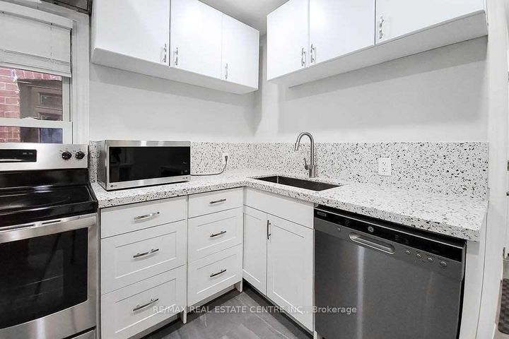 Photo 12 at 24 East 22nd Street, Eastmount, Hamilton