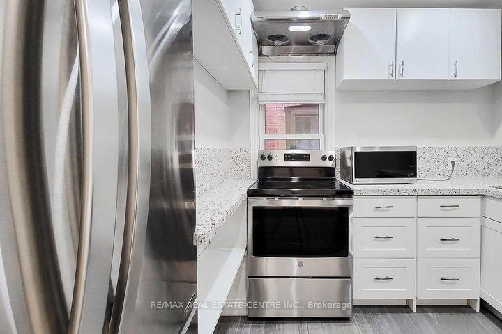 Photo 13 at 24 East 22nd Street, Eastmount, Hamilton
