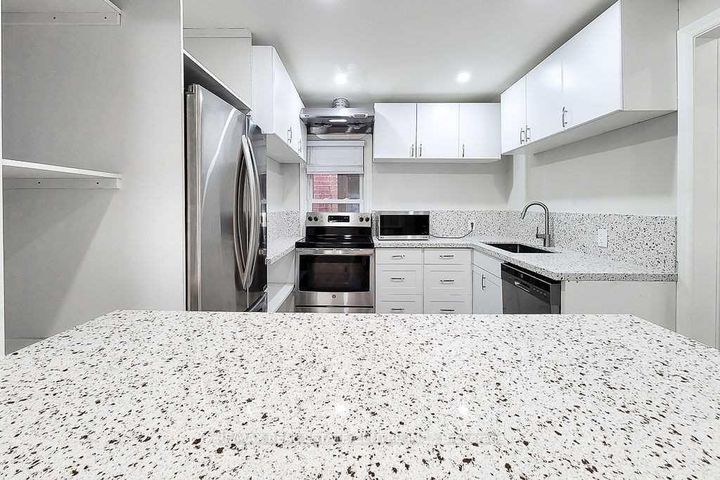 Photo 15 at 24 East 22nd Street, Eastmount, Hamilton