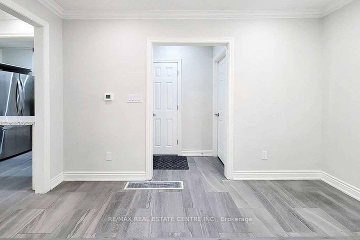 Photo 23 at 24 East 22nd Street, Eastmount, Hamilton