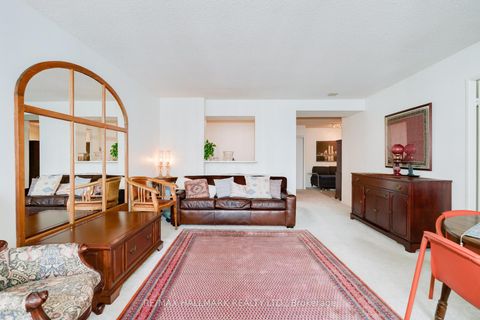 Photo 2 at 1616 - 30 Greenfield Avenue, Willowdale East, Toronto