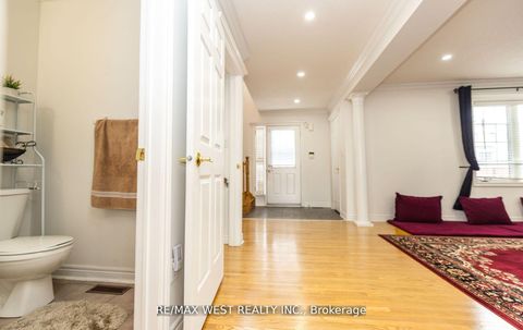 Photo 14 at 56 Meadow Oak Place, Pelmo Park W4, Toronto