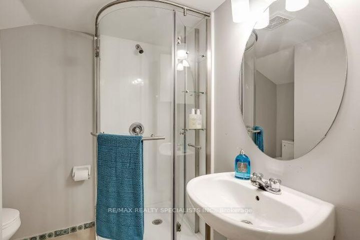 Photo 41 at 7123 White Pine Court, Meadowvale Village, Mississauga