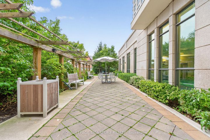 Photo 42 at 406 - 100 Promenade Circle, Brownridge, Vaughan