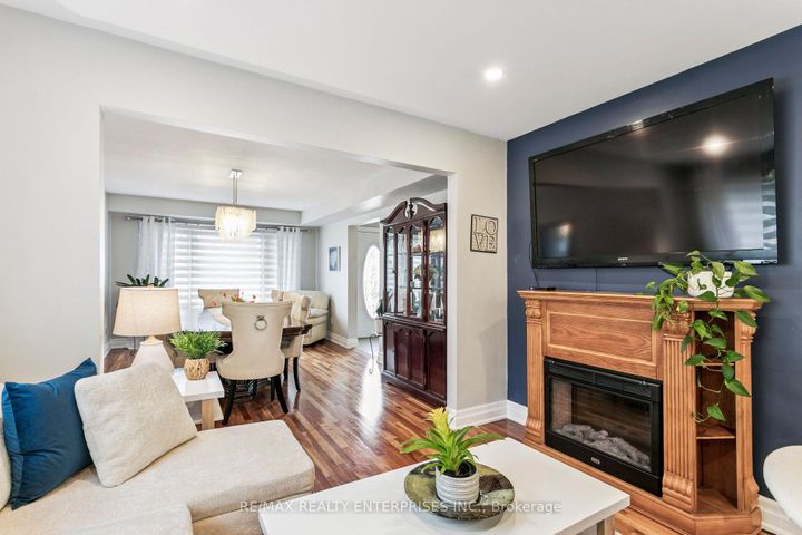 Photo 8 at 878 South Service Road, Lakeview, Mississauga