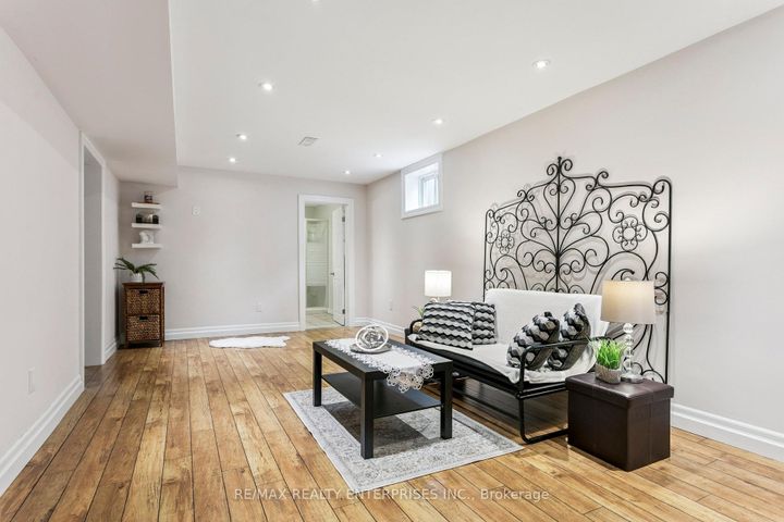 Photo 33 at 878 South Service Road, Lakeview, Mississauga