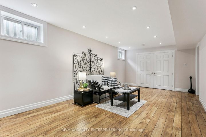 Photo 34 at 878 South Service Road, Lakeview, Mississauga