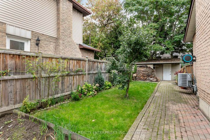 Photo 39 at 878 South Service Road, Lakeview, Mississauga