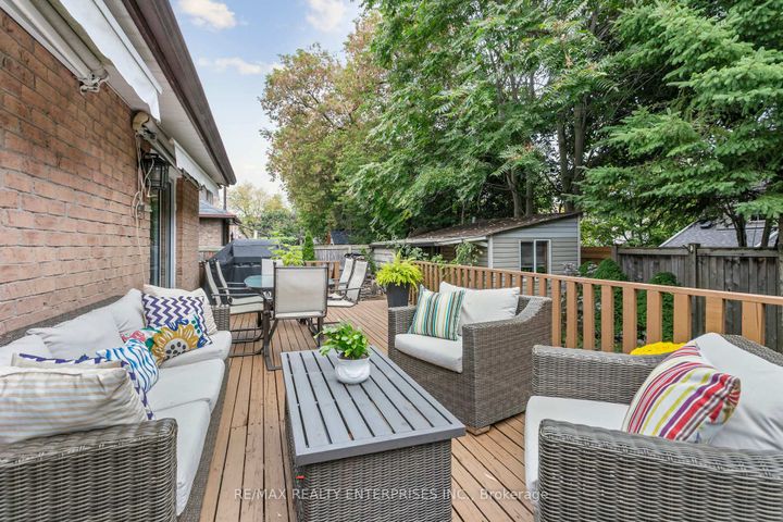 Photo 44 at 878 South Service Road, Lakeview, Mississauga
